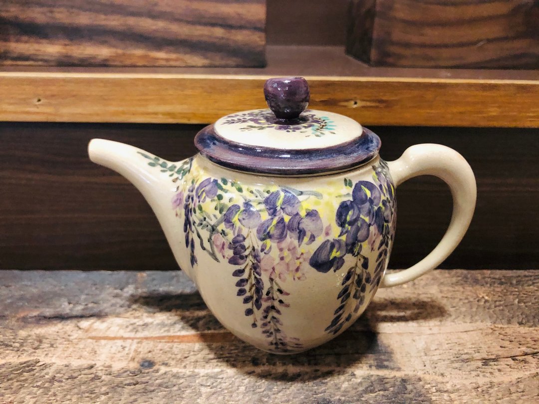 水墨风格陶瓷紫藤花茶壶 高温烧制 纯手工绘制/台湾制造/独一无二 - 茶具/茶杯 - 陶 紫色