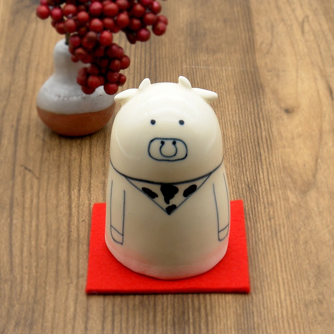 Zodiac pottery doll Ox cow M size - 摆饰 - 瓷 白色