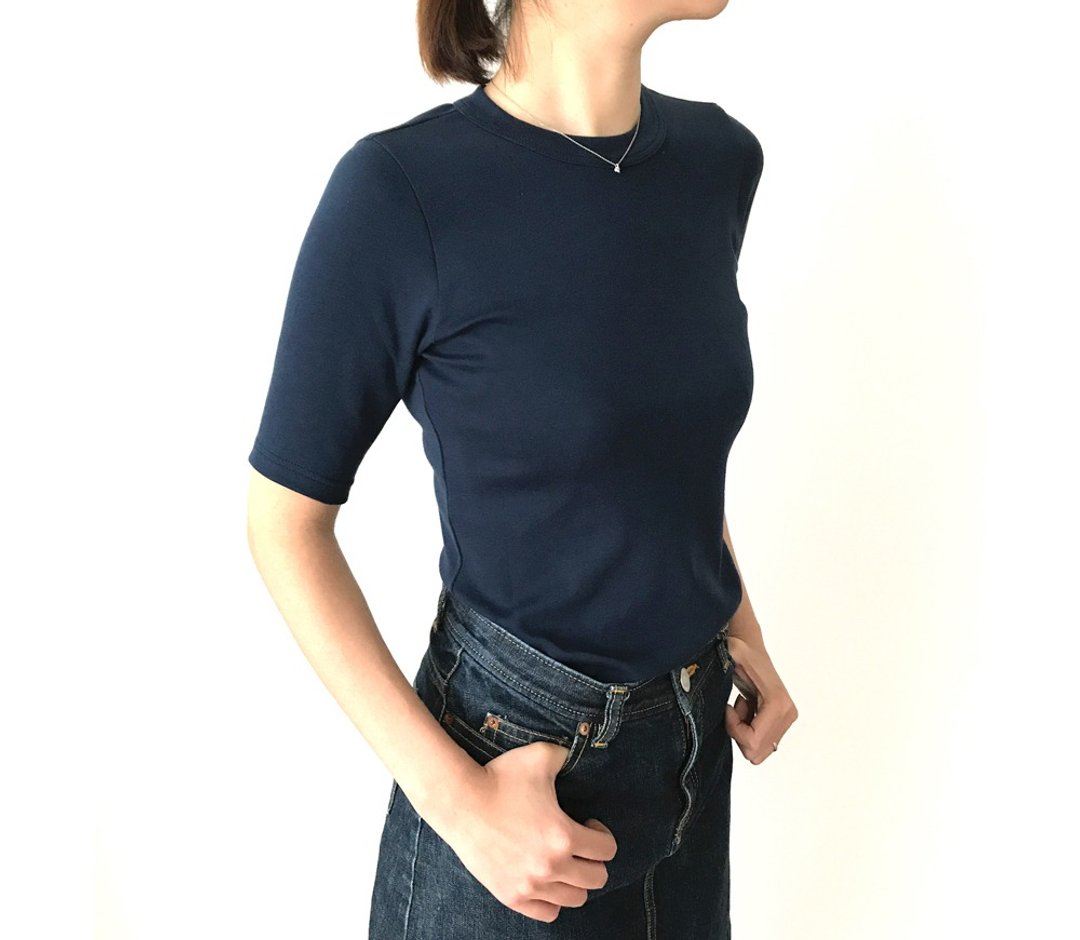 Ribbed knitting cut adult adhering to shape  NAVY【Size development available】 - 女装 T 恤 - 棉 黑色