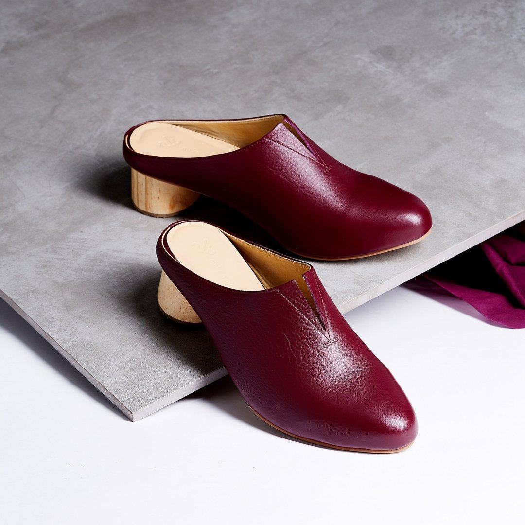 Red Burgundy - Pecan Mule Heel - 其他女款皮鞋 - 真皮 红色
