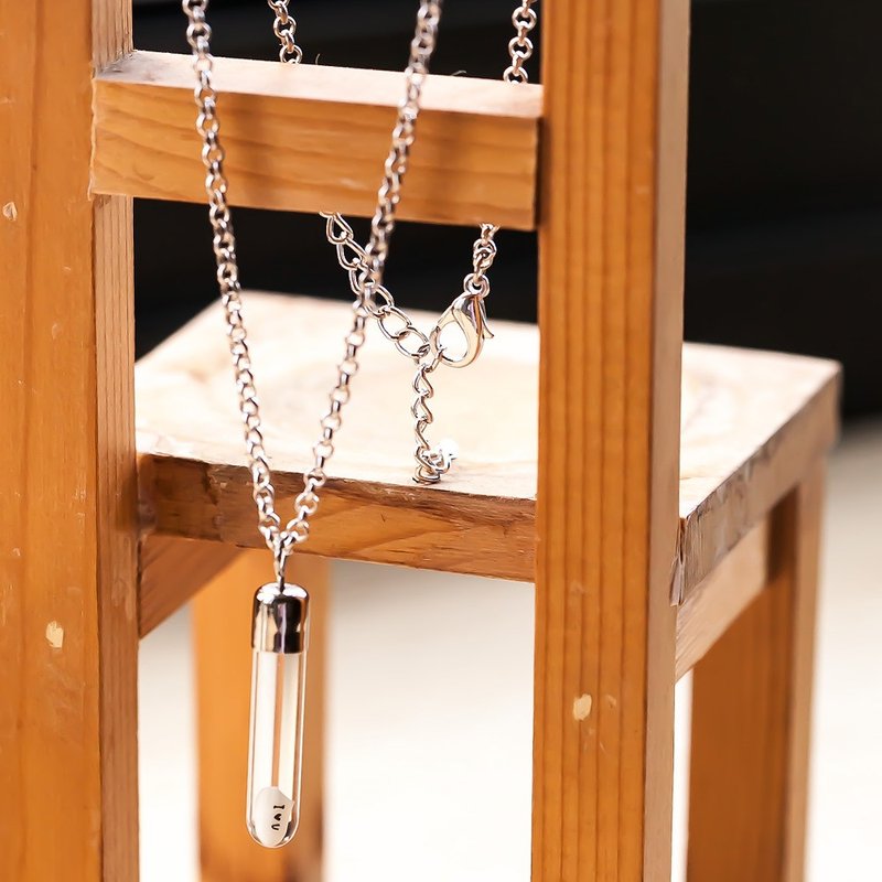 米雕达人工房《手作定制化项链情人节礼物》样式A-基本款。情人节礼物！40cm长度即锁骨链 定制刻字姓名祝福语 - 锁骨链 - 玻璃 