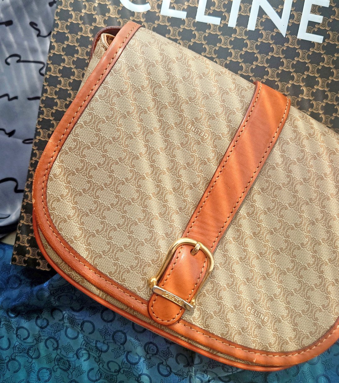 中古包 CELINE 米花凯旋门马鞍包半月包单肩包斜背包斜背包斜挎包 - 侧背包/斜挎包 - 防水材质 卡其色