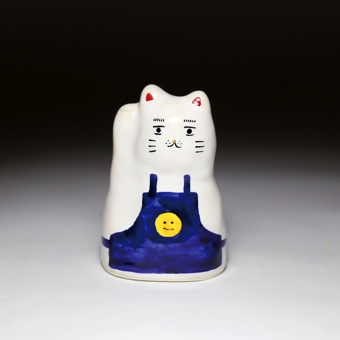 街头开运招财猫-笑脸围裙(蓝) - 摆饰 - 陶 白色