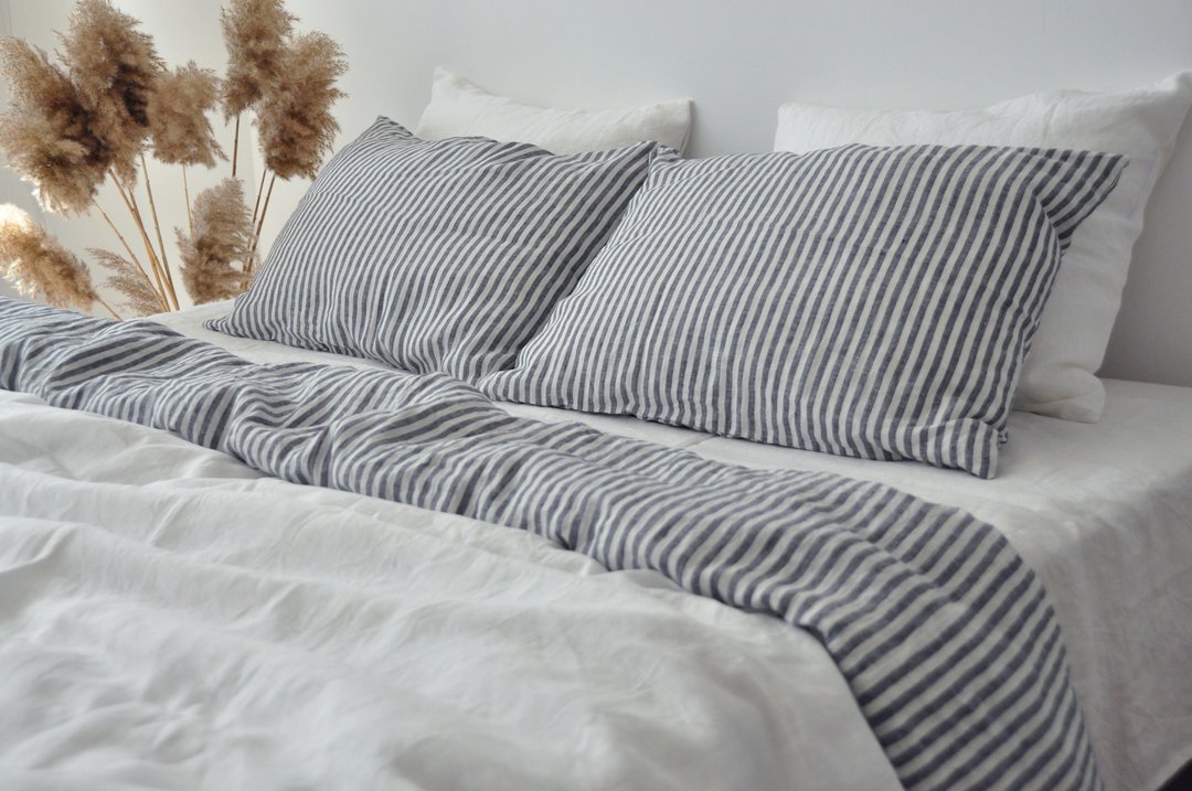 Striped linen pillowcase / Gray pillow cover / Euro, American, Taiwan size - 寝具 - 亚麻 灰色