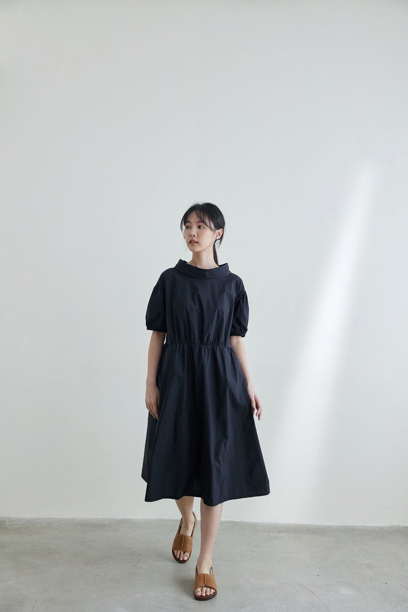 下午茶邀请澎袖洋装-渡鸟 - 洋装/连衣裙 - 尼龙 黑色