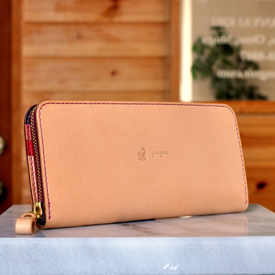 Round zipper wallet with excellent storability No.8 Buttero - 皮夹/钱包 - 真皮 多色