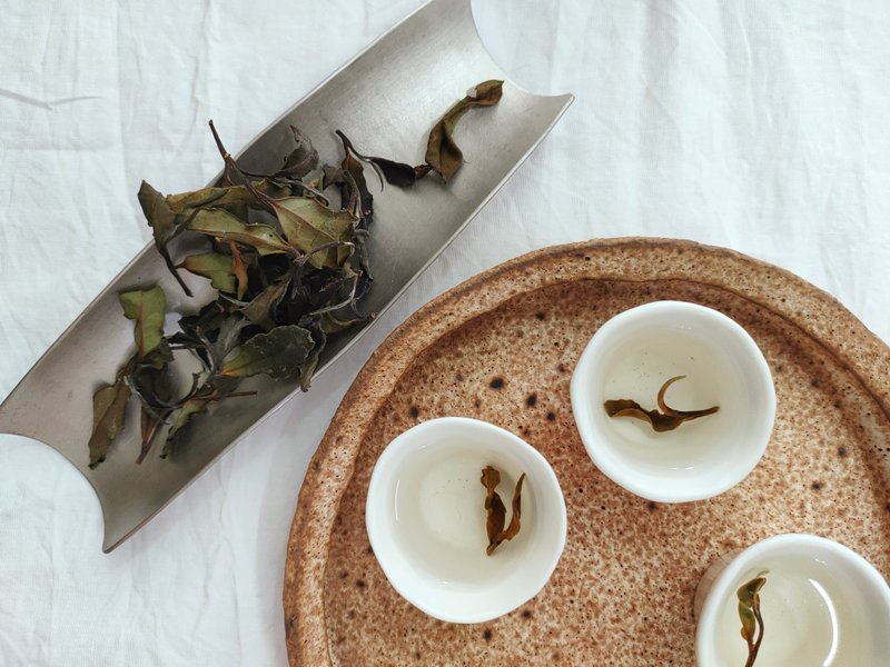 水仙白茶 肉桂白茶 含罐 - 茶 - 其他材质 白色
