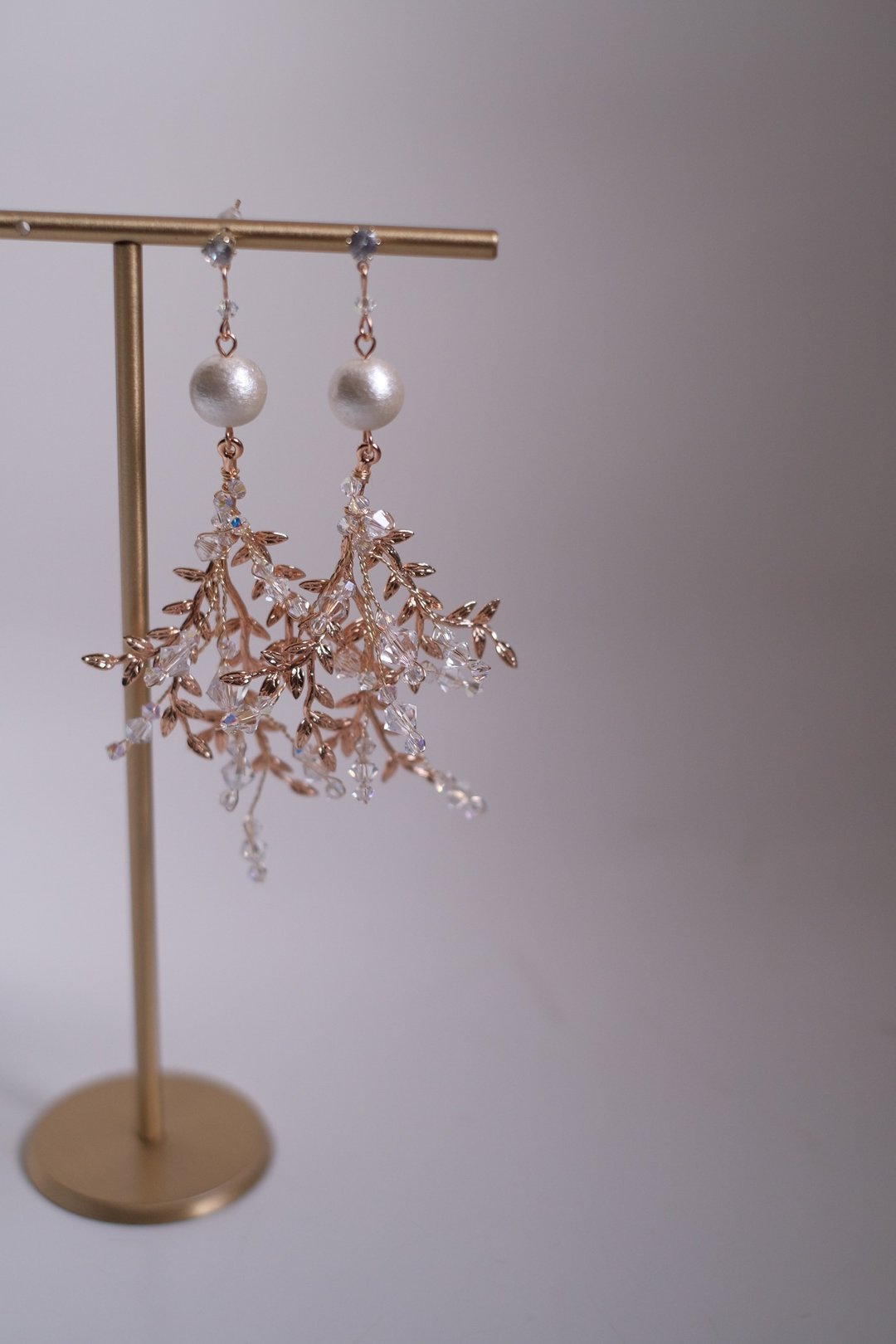 Swarovski水晶&棉花珍珠耳环,水晶耳环,珍珠耳环,Bridal Earrings - 耳环/耳夹 - 水晶 金色