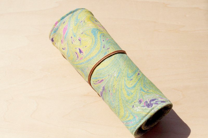 手绘渲染笔袋/手感卷轴/春卷笔袋-笔的水彩色房子12(蓝色弹性线 ) - 铅笔盒/笔袋 - 棉．麻 多色