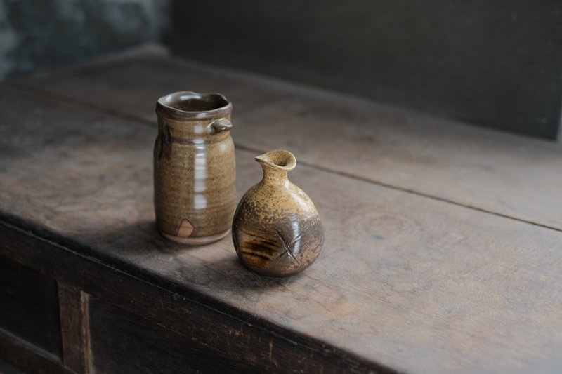 【福利品】扁球造型+直筒花瓶 l 2入一组 (下单前请详阅商品叙述) - 花瓶/陶器 - 陶 咖啡色