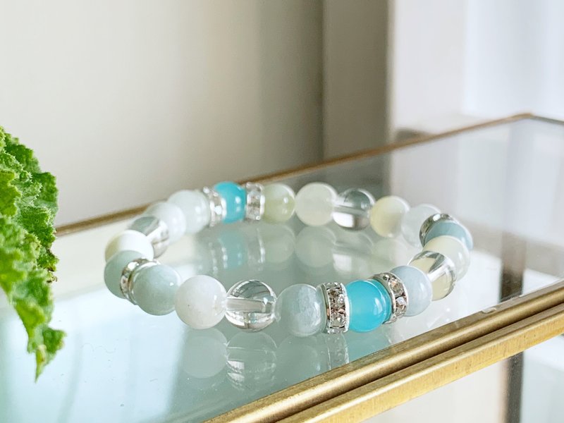 [Unisex] Aquamarine, Sea Blue Chalcedony, Crystal, Mother of Pearl, Breath Red [March & April Birthstone] - 手链/手环 - 半宝石 蓝色