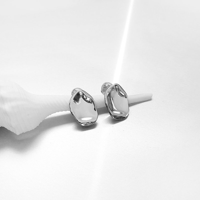 情人节 交换礼物湖面925纯银耳环 (亮面宽版设计款) 礼盒装 - 耳环/耳夹 - 纯银 银色