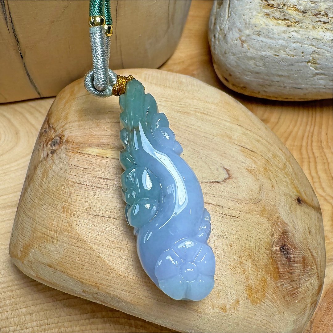 立体手雕 幻彩渐变色 紫罗兰绿 梅花 糯种 紫绿相间 天然 缅甸玉 - 项链 - 玉石 多色