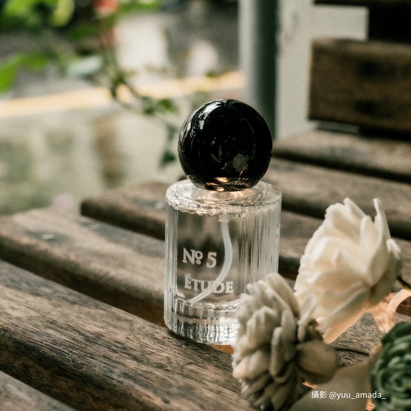 ETUDE  NO.05  - 一步之遥  - 木质酒香调 - 30ml 香氛喷雾 - 香薰/精油/线香 - 玻璃 透明