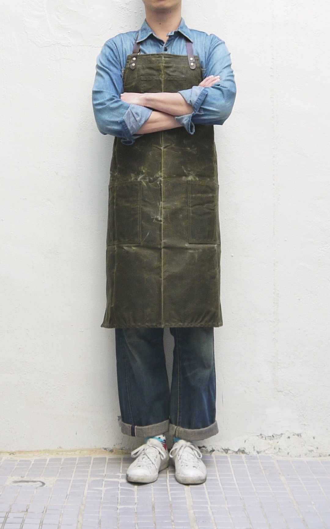 Hobert waxed canvas apron 油蜡布皮肩带围裙 — 墨绿 - 围裙 - 真皮 