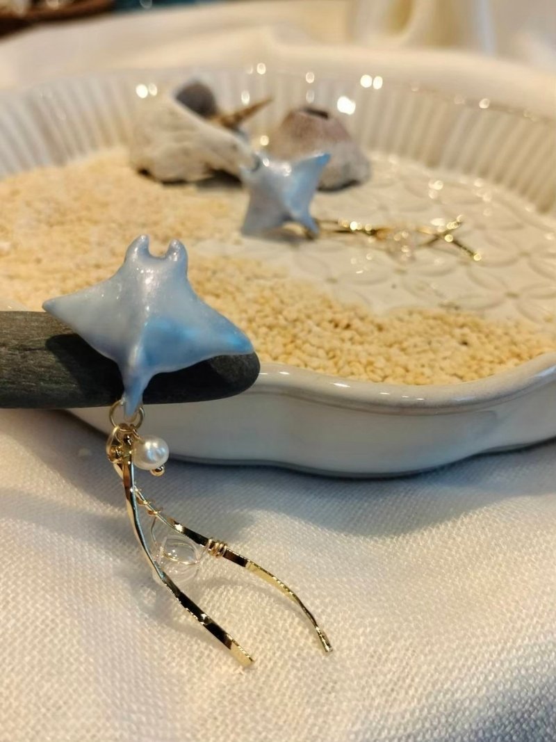 魟鱼水中游 - 亲子款 - 耳环/耳夹 - 其他材质 蓝色