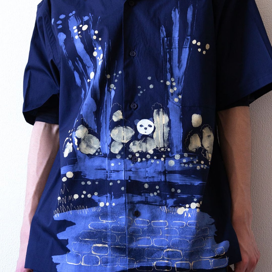 森系熊猫插画开襟衬衫 1020花纹 纯棉 藏青色 男女皆宜 - 中性连帽卫衣/T 恤 - 棉 多色