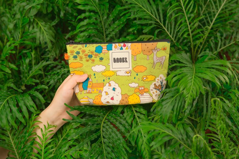 拉链万用包 / 日本花布限定 _春日里的小动物 - 化妆包/杂物包 - 棉．麻 多色