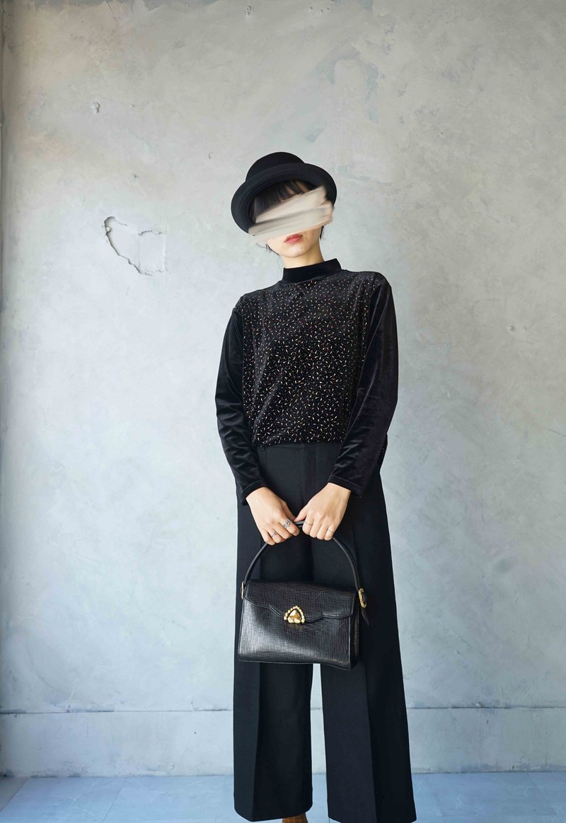 寻宝古着-低调黑绒面印花半高领上衣 - 女装上衣 - 聚酯纤维 黑色