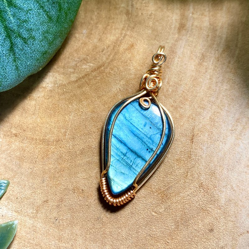 能量水晶项链-素-金-拉长石、水晶灵摆项链、艺术编织 - 项链 - 石头 蓝色