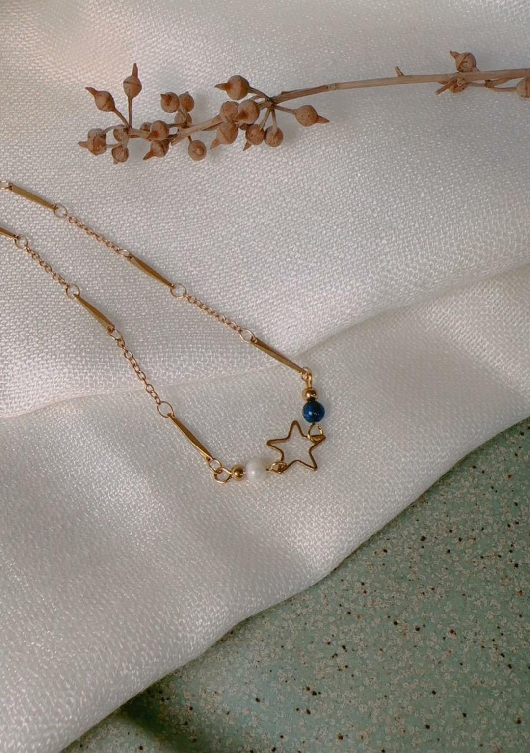 篓空繁星锁骨链 - 项链 - 其他材质 金色