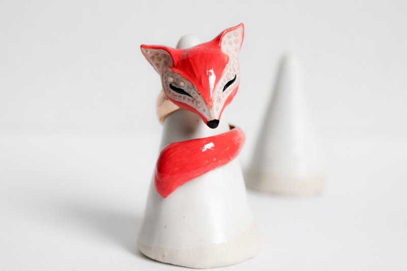 Fox Ring - 戒指 - 其他材质 红色