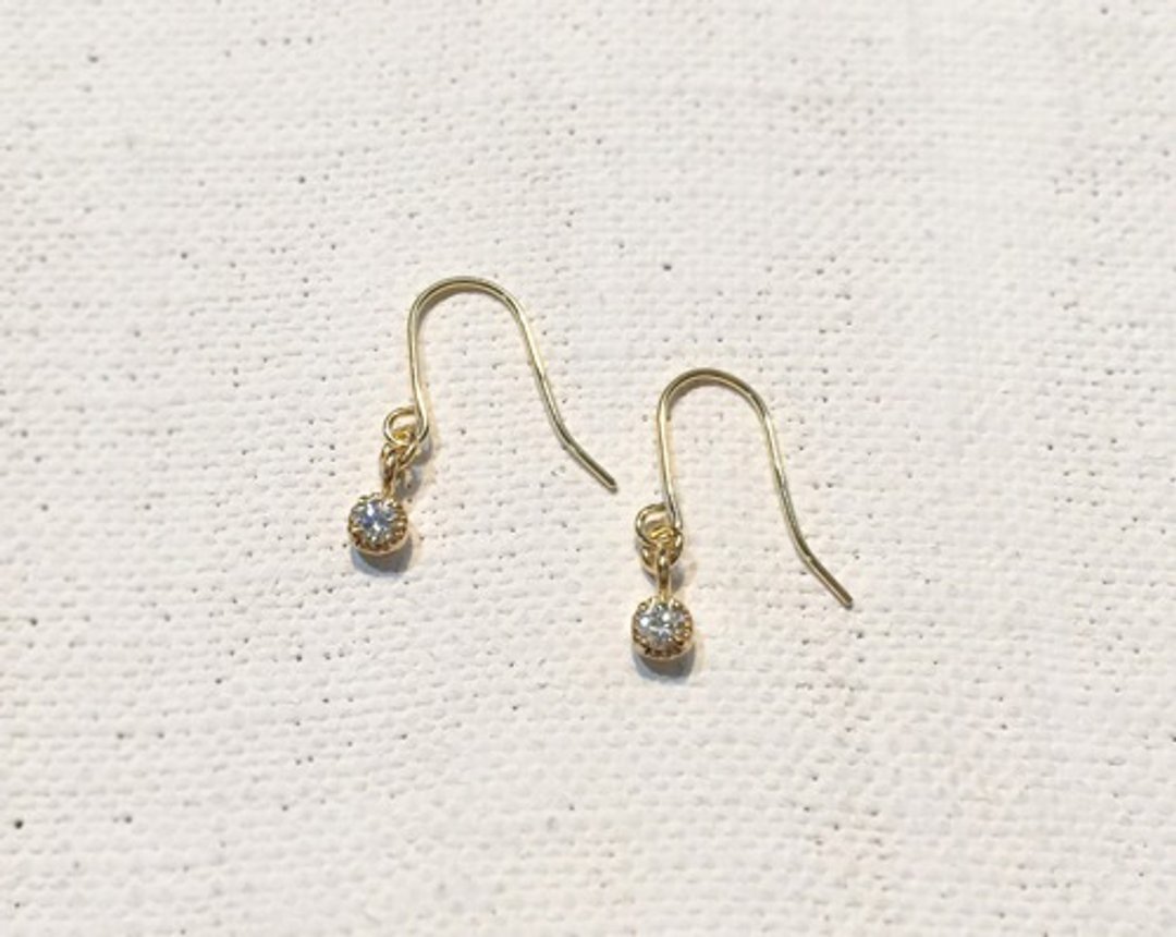K18 diamond antique earrings - 耳环/耳夹 - 宝石 