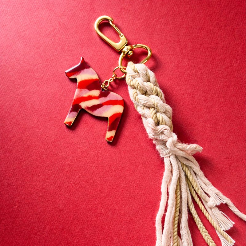 【2026 新年限定】彩马奔腾珐琅编织吊饰 II 双面图案 可定制 - 吊饰 - 珐琅 多色