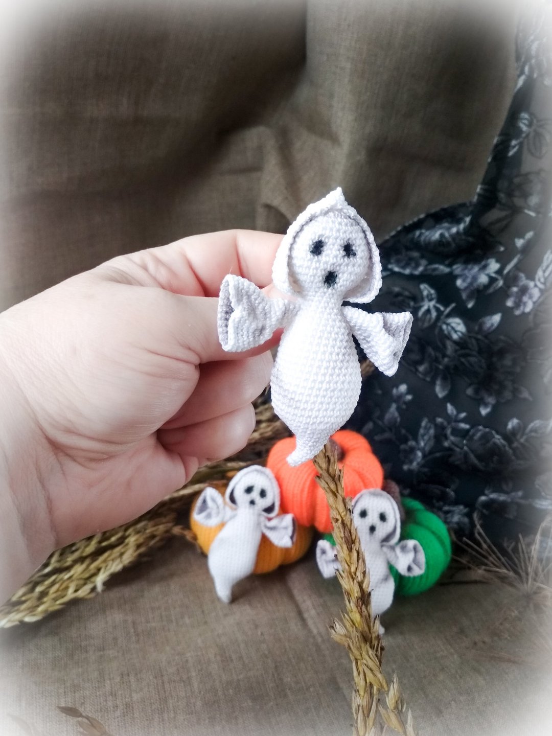 幽灵胸针英文PDf。 钩针幽灵图案。 Amigurumi鬼数码. 教程钩针鬼 - 手工艺教程/工具书 - 其他材质 