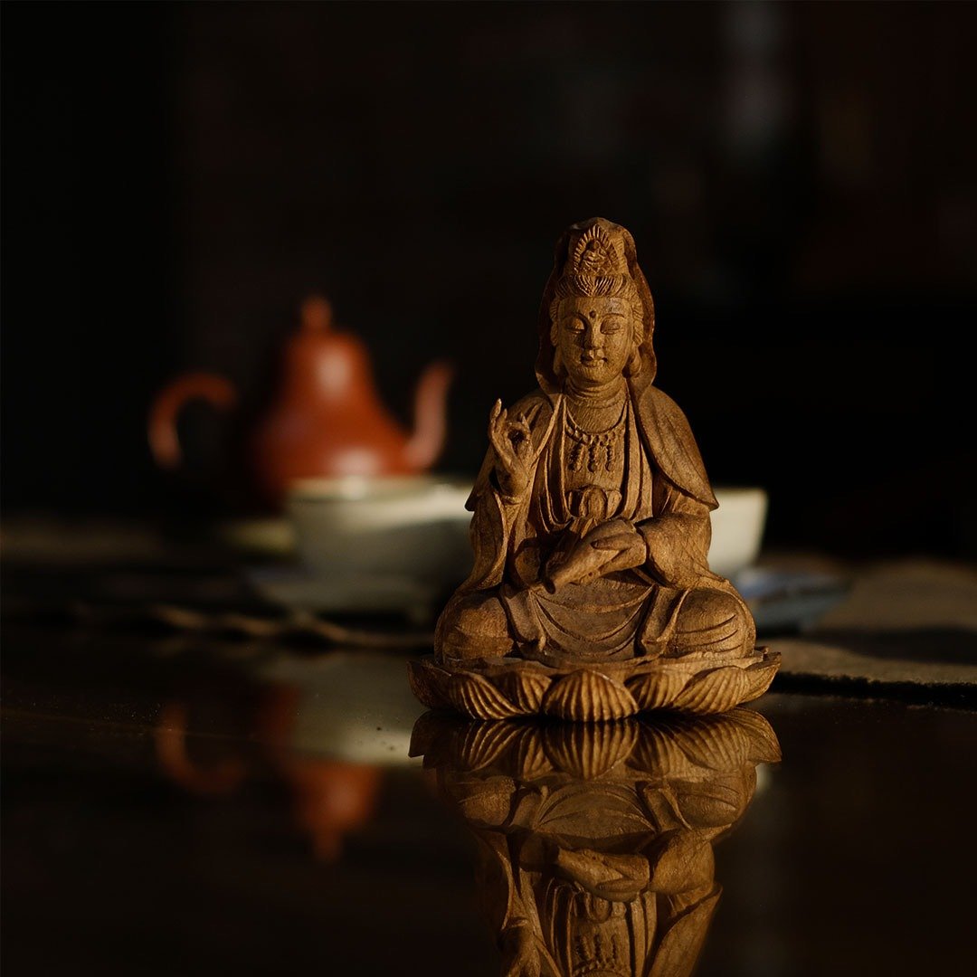【典藏精品】东马沉香雕刻 净瓶观音座像 - 摆饰 - 其他材质 