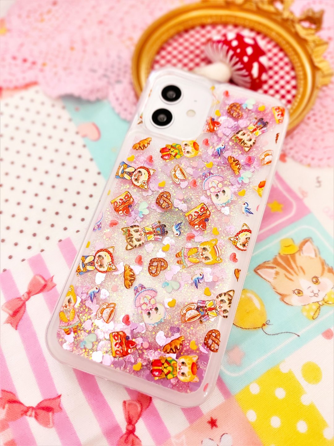 手绘昭和风猫咪流沙手机壳 iPhone 13 系列 - 手机壳/手机套 - 塑料 多色
