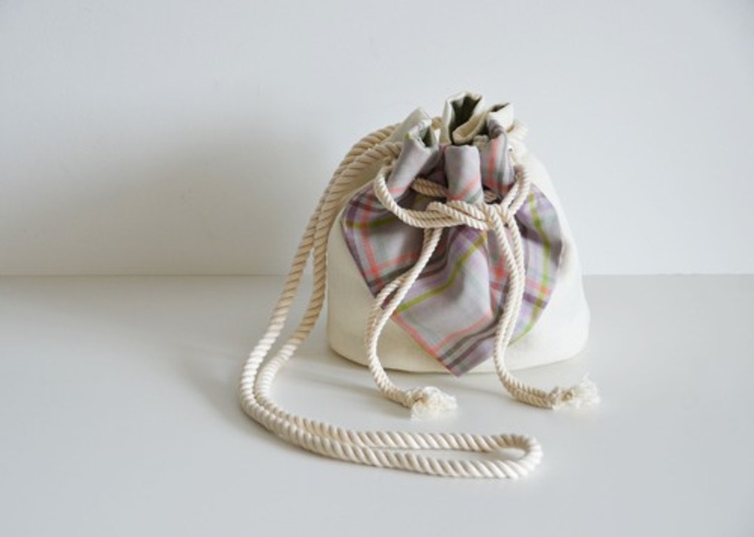 Luigi Colombo Check Scarf Shoulder Marine Bag Ecru x Gray - 侧背包/斜挎包 - 棉 