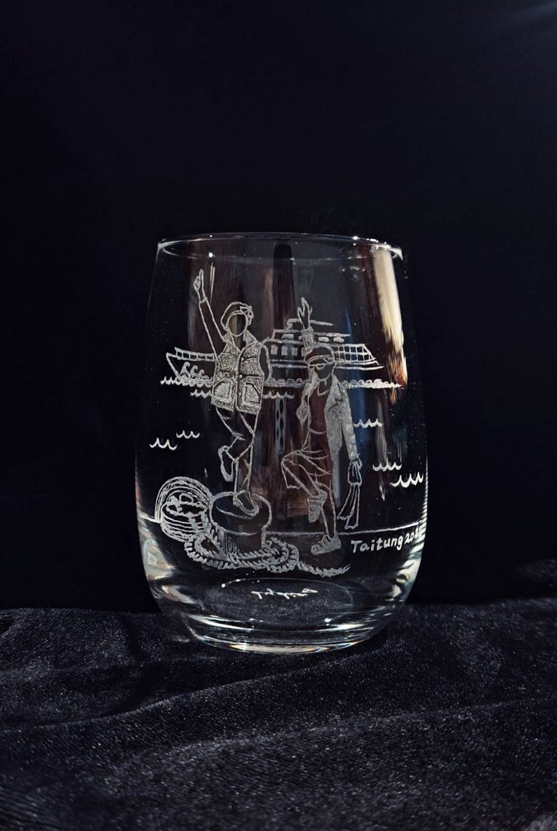定制 - 纯手工雕刻玻璃杯 -【人物轮廓线速写】 ( 含背景*无五官) - 玻璃杯 - 玻璃 
