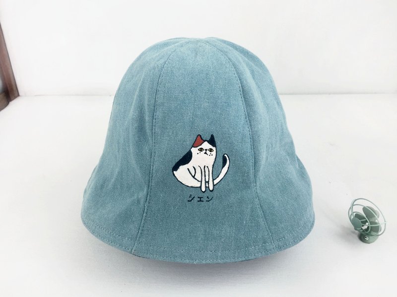 发呆眼神的乳牛猫-双面手工硬挺帽子 渔夫帽 牛仔 - 帽子 - 棉．麻 蓝色