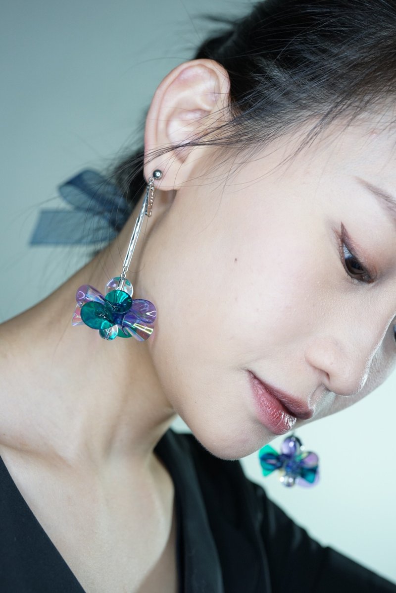 Merilokyuen | Single Big Mac // 耳环 - 耳环/耳夹 - 塑料 白色