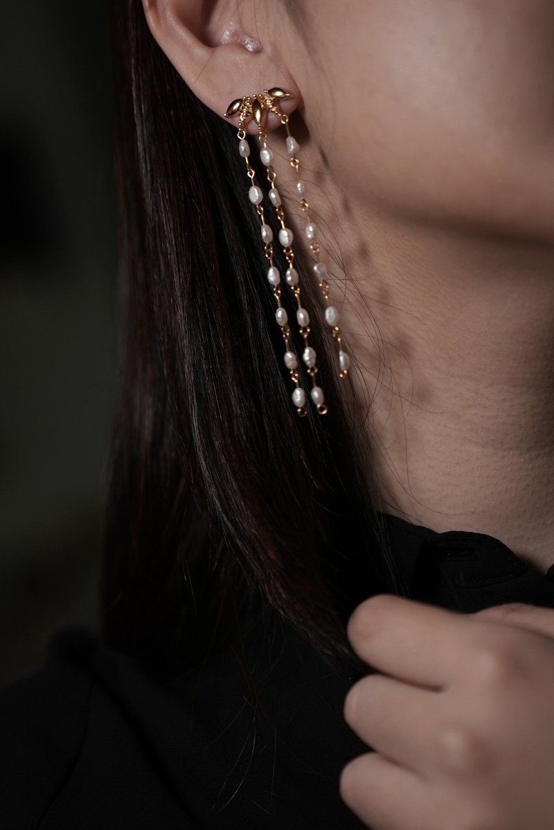 法式小珍珠垂吊金色耳环 - 耳环/耳夹 - 银 金色