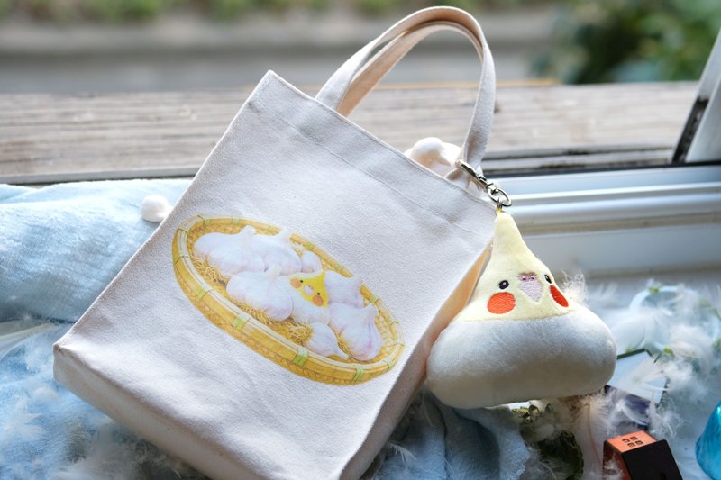 蒜头鸡小书袋 蒜头 晒太阳 台湾风景 帆布袋 玄凤鹦鹉 日常风景 - 手提包/手提袋 - 棉．麻 白色