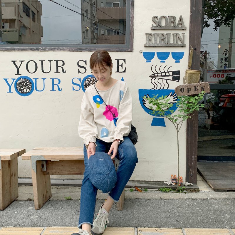 补货到 彩色海 手工印花皱皱袖米白棉麻舒服上衣 - 女装上衣 - 棉．麻 白色