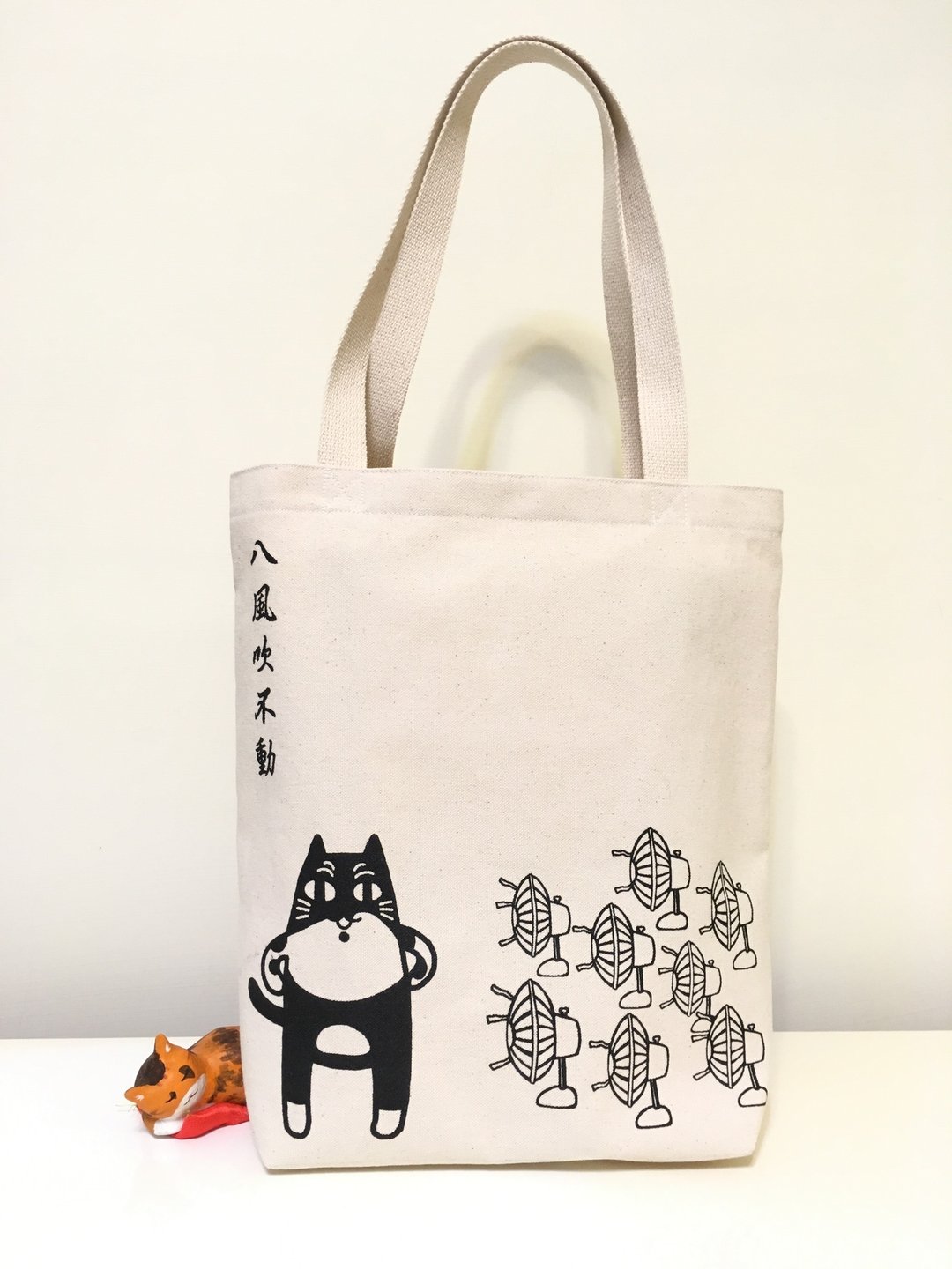 （新作）猫禅·八风吹不动帆布包 - 侧背包/斜挎包 - 棉 卡其色