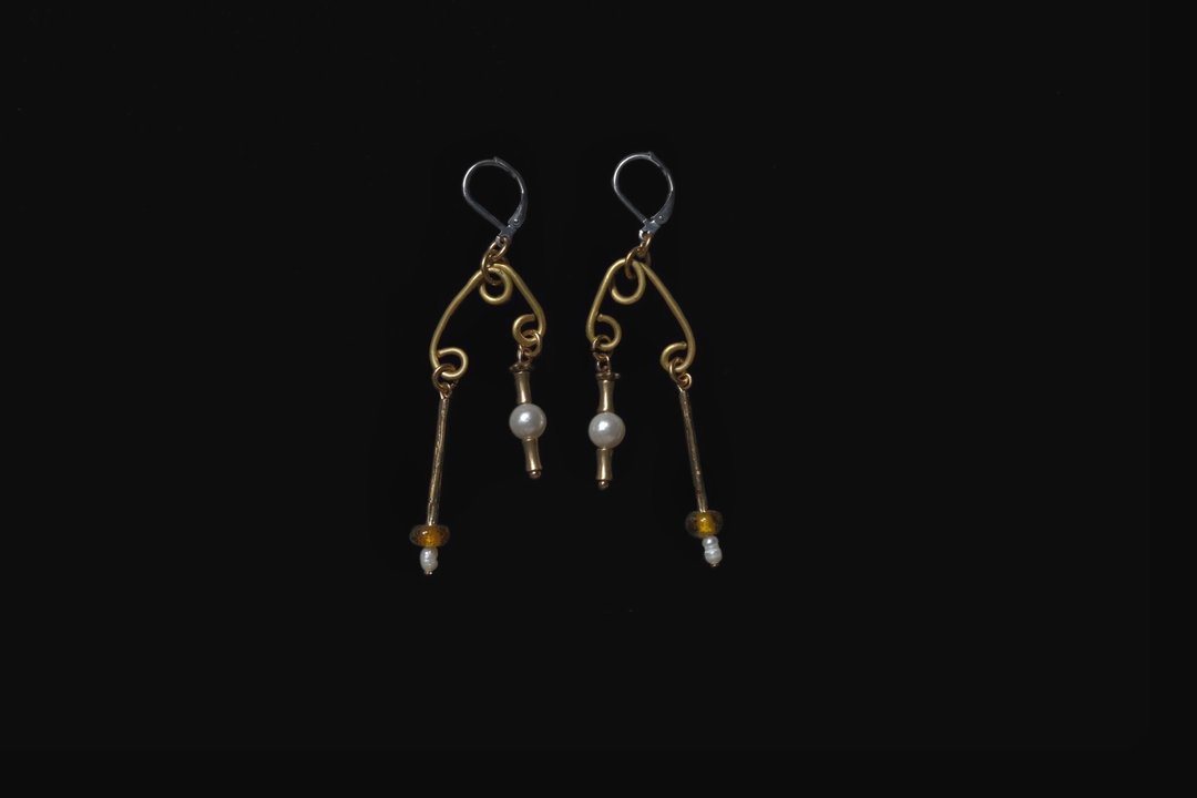 Long Bijoux Mmxxiii Crotalia R / 罗马不对称垂坠式耳环 - 耳环/耳夹 - 玻璃 