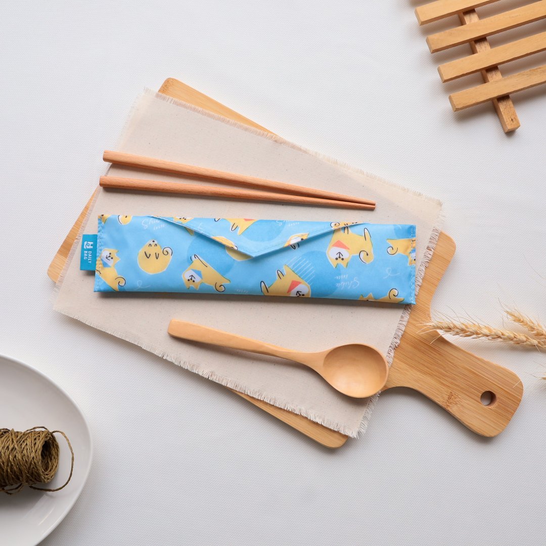 【美日袋】餐具袋-调皮柴犬-浅蓝 (附原木餐具) - 餐刀/叉/匙组合 - 聚酯纤维 多色