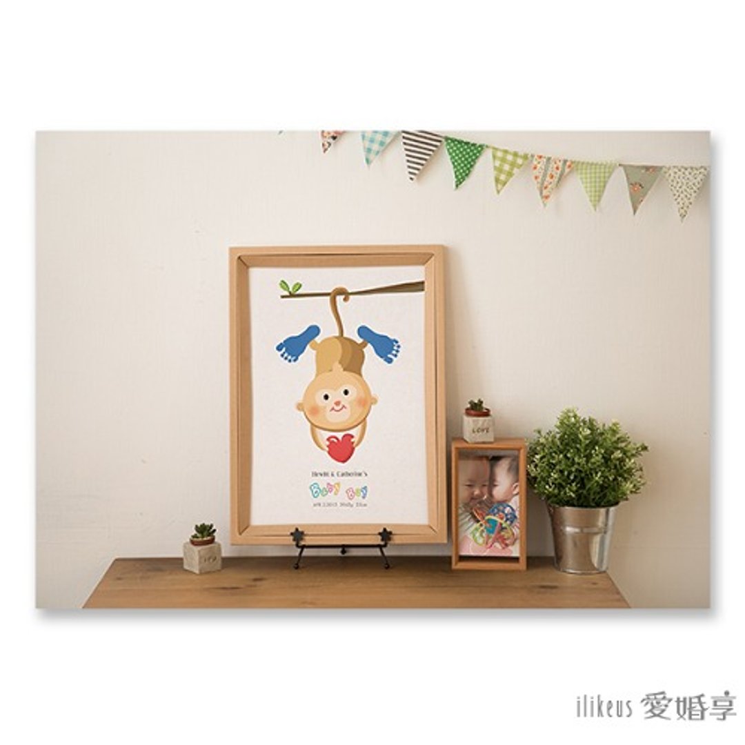 【小手画 / 小脚画 婴幼儿成长纪念框】可爱动物园 – 爱心小猴 <内附双色颜料> - 其他 - 纸 