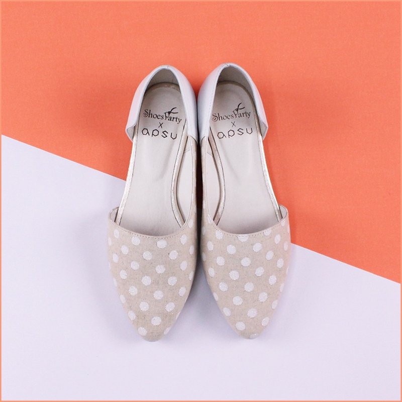 Shoes Party 酒酿小汤圆侧篓空包鞋/手工订制/日本布料/M2-16002F - 芭蕾鞋/娃娃鞋 - 棉．麻 白色