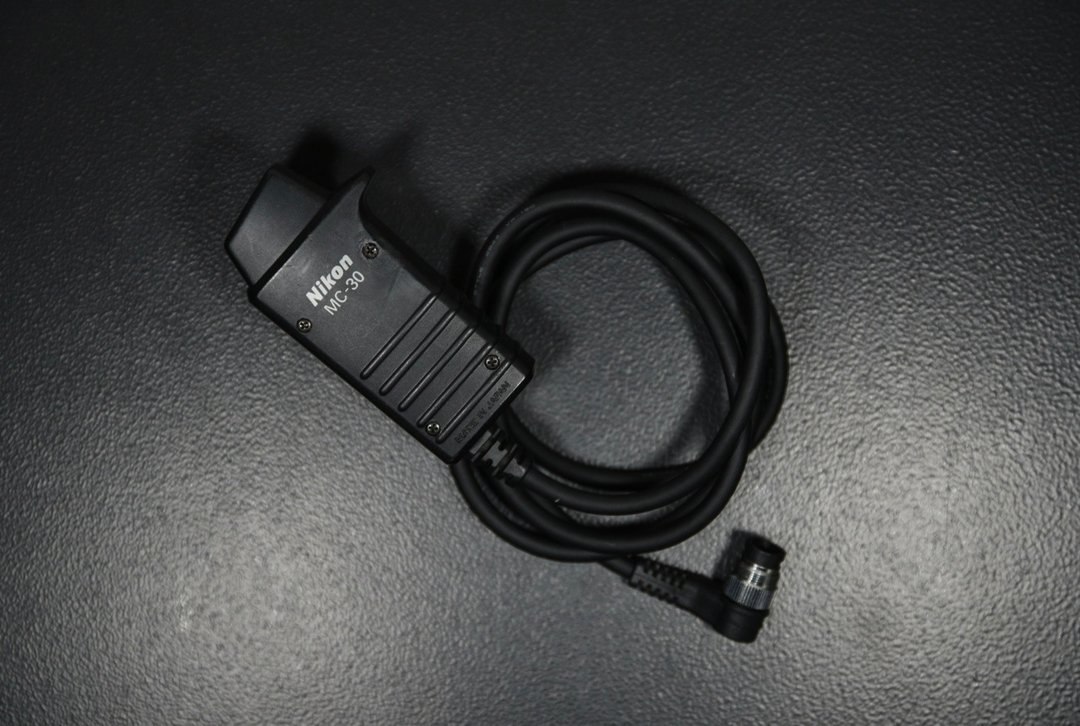 【经典古物】尼康 Nikon MC-30 古董快门线 底片相机 D850 F100 - 相机 - 其他材质 