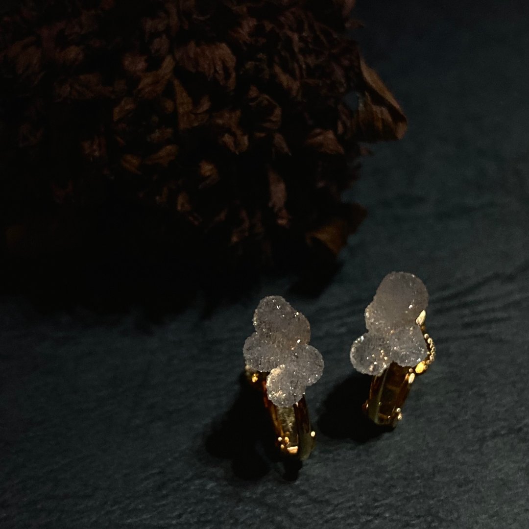 White grape agate earrings  2 pieces (With a detachable K14GF chain) - 耳环/耳夹 - 半宝石 