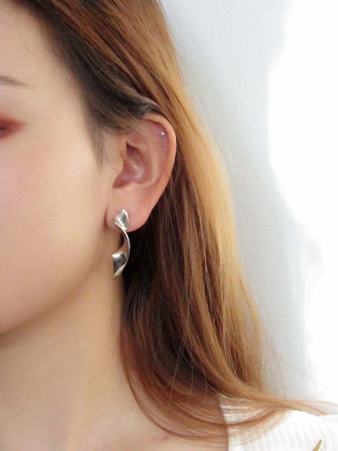 Vintage Twisted Ribbon Sterling Silver Earrings - 耳环/耳夹 - 纯银 银色