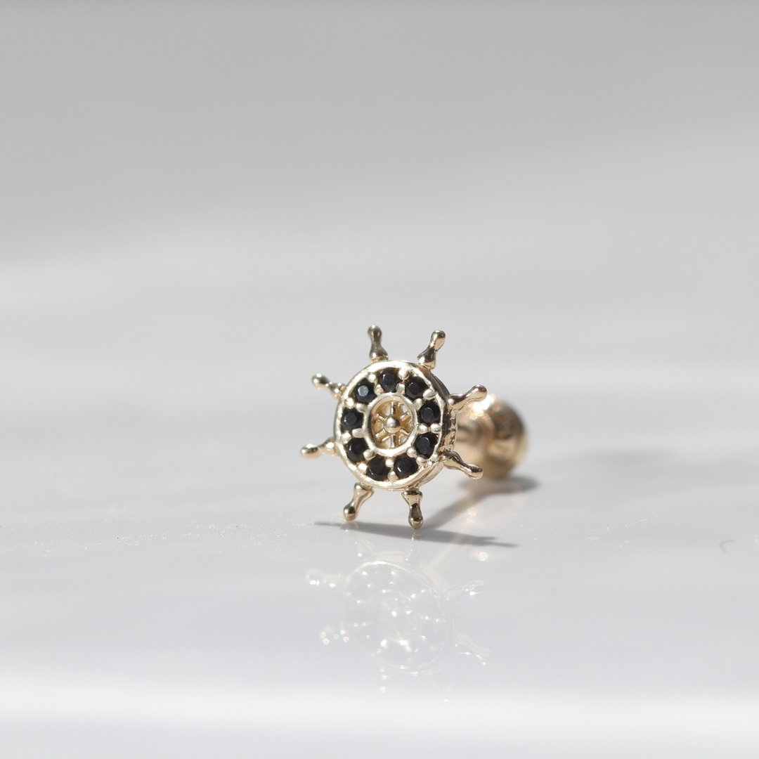 14K Black Rudder Piercing 黑舵轮锁珠耳环(单个 )耳窝 不退色 - 耳环/耳夹 - 贵金属 金色