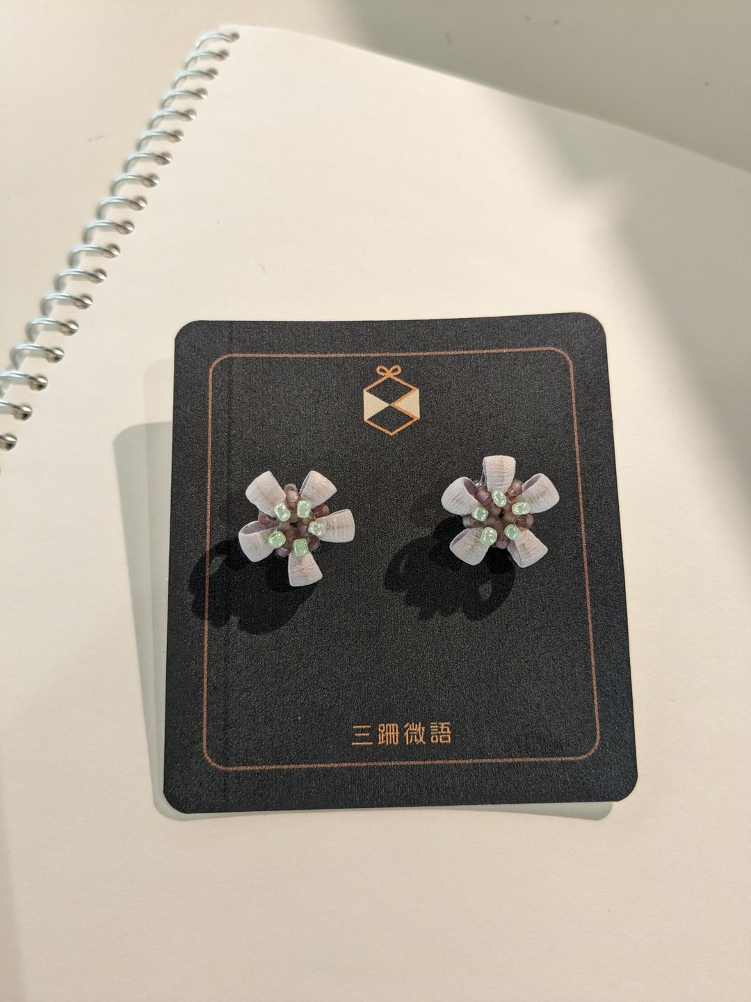 质感缠花耳饰 - 绣珠耳针 - 耳环/耳夹 - 绣线 白色