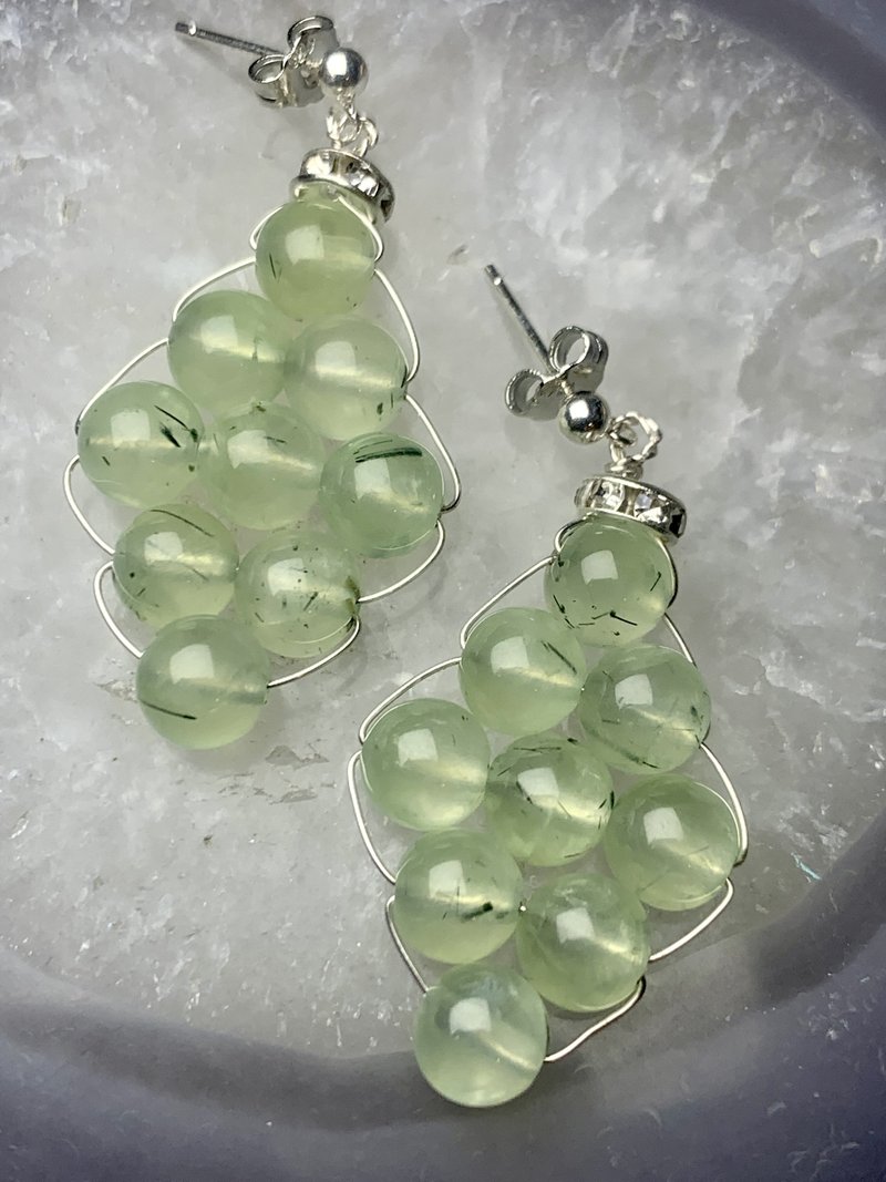 天然葡萄石耳坠 - 耳环/耳夹 - 水晶 绿色