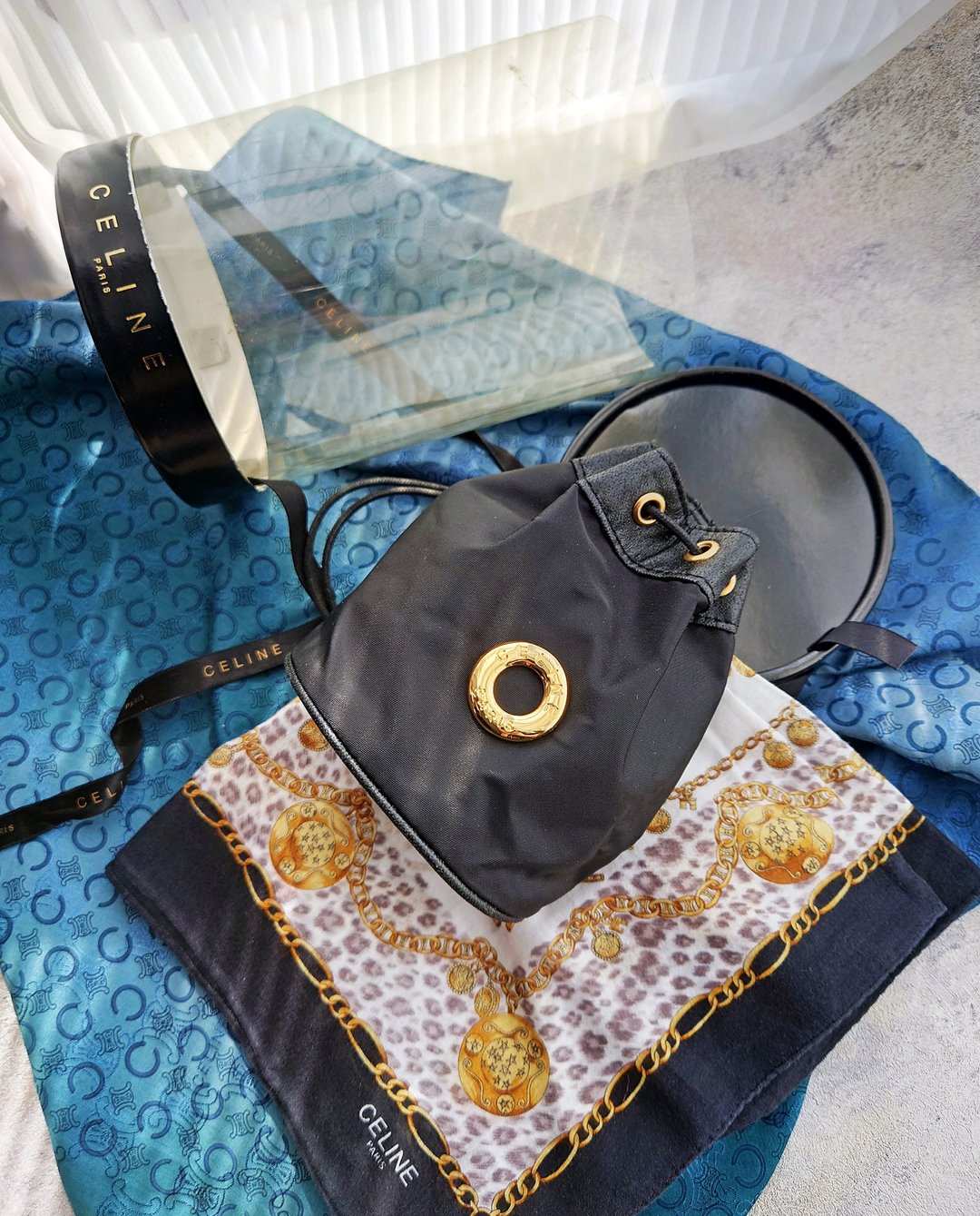 全新 CELINE 金环束口袋 收纳袋化妆包 毛巾方巾手巾手帕礼盒套装 - 化妆包/杂物包 - 棉 黑色